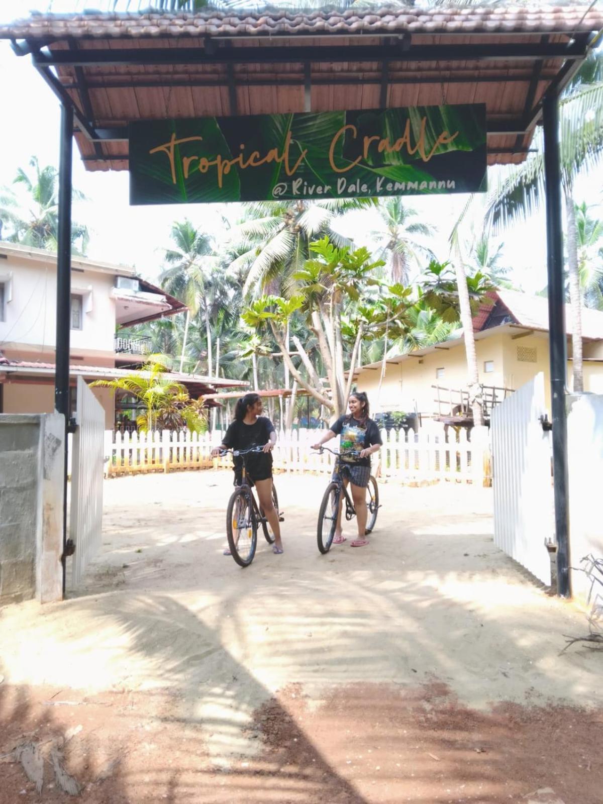 Tropical Cradle @ River Dale Kalyānpur Esterno foto